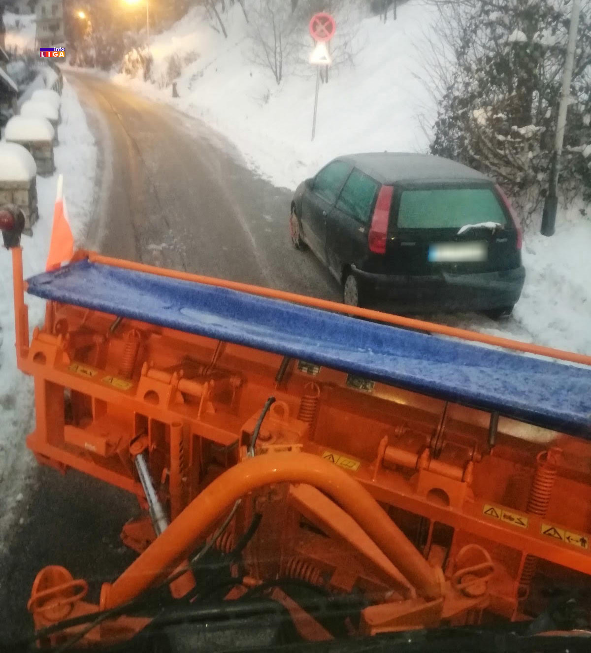 il-cistac-jkp1 Nepropisno parkiranje otežava rad zimskim službama (FOTO)