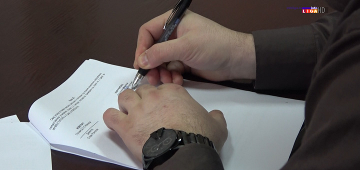 il-potpisivanje-ugovora- Potpisani ugovori za rekonstrukciju atarskih i nekategorisanih puteva (VIDEO)