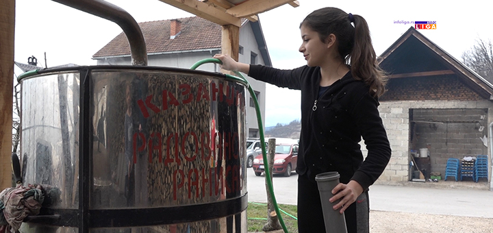 IL-Nikolina-Tosovic-13.godina- Ivanjica : E, ovo je bolja budućnost Srbije (VIDEO)