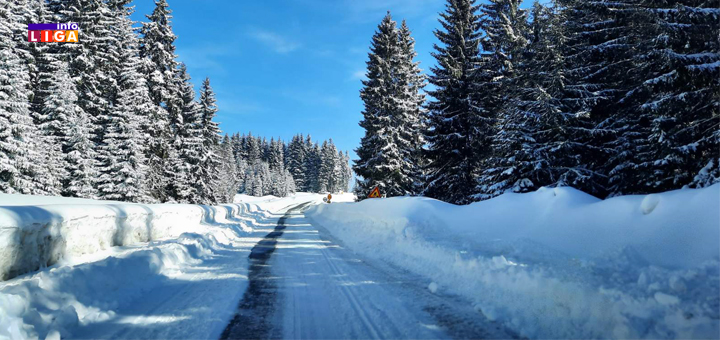 IL-Put-Odvracenica-Preko-brdo-Golijska-reka- Snega na Goliji u izobilju - putevi prohodni (VIDEO)
