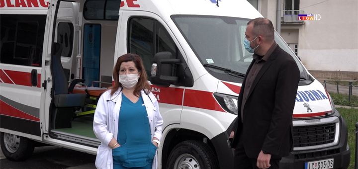 IL-sanitetsko-vozilo Opština Ivanjica donirala Domu zdravlja sanitet (VIDEO)
