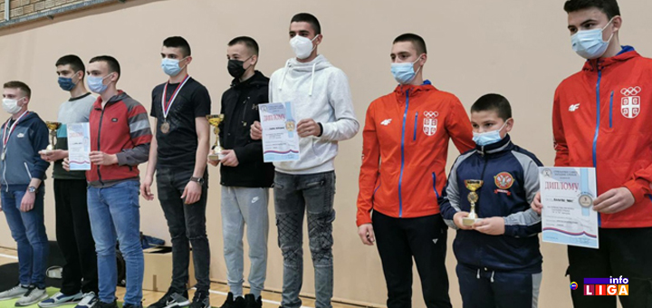 IL-stariji-regiondalno- Ivanjički strelci upucali gomilu medalja