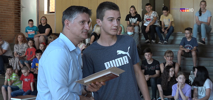 IL-tekst-os-milinko-kusic-nagradjeni Nagrađeni najuspešniji učenici OŠ ''Milinko Kušić'' iz Ivanjice (VIDEO)