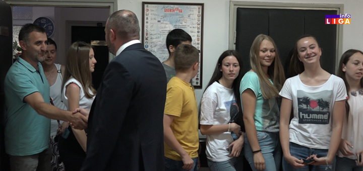 IL-vukovci2 Nagrađeni najbolji učenici Ivanjice (VIDEO)