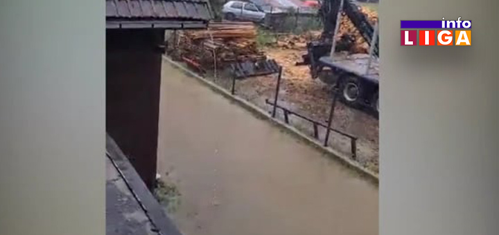 IL-druga-proleterska- Ivanjica : Poplavljena ulica Druge proleterske (VIDEO)