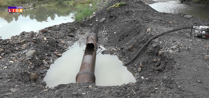 IL-pukla-cev1 Ivanjica: Do kraja dana biće normalizovano snabdevanje vodom (VIDEO)