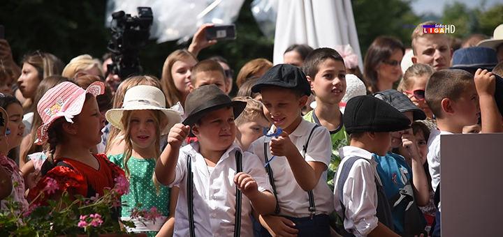 IL-decija-scena-otvaranje Iskren dečiji osmeh najavio početak Nušićijade (VIDEO)