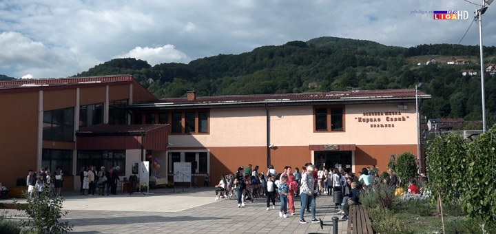 IL-kirilo-savic OŠ "Kirilo Savić" vrši upis đaka prvaka