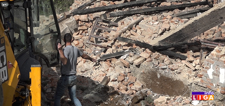 IL-kuca-pozar-kotraza- Borivoje se hrabro borio za svoju zemlju a sada ostao bez doma - Radovanovićima potrebna pomoć (VIDEO)