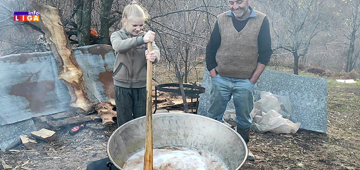IL-Cvarci-AD Dvanaestogodišnja ''Zlatokosa'' iz Rzinja kod Ivanjice osvojiće vam dušu (VIDEO)