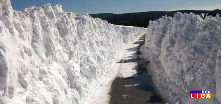 IL-golija-ciscenje Ako ste se uželeli snega pogledajte gde ga ima ''preko glave'' (VIDEO)