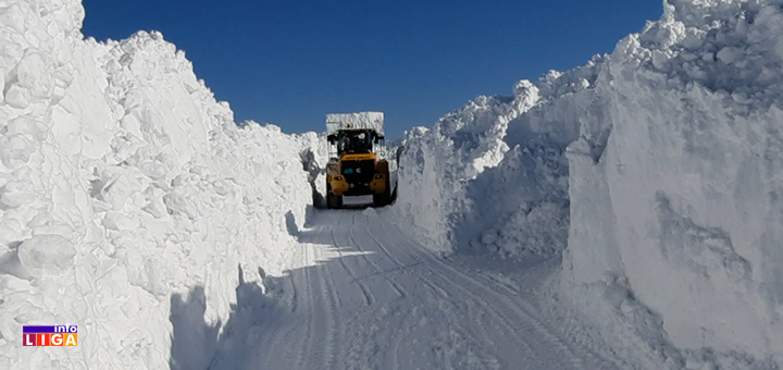 IL-Odvracenica-ciscenje-1 Lepo ali surovo: Snežni tuneli na Goliji (VIDEO)