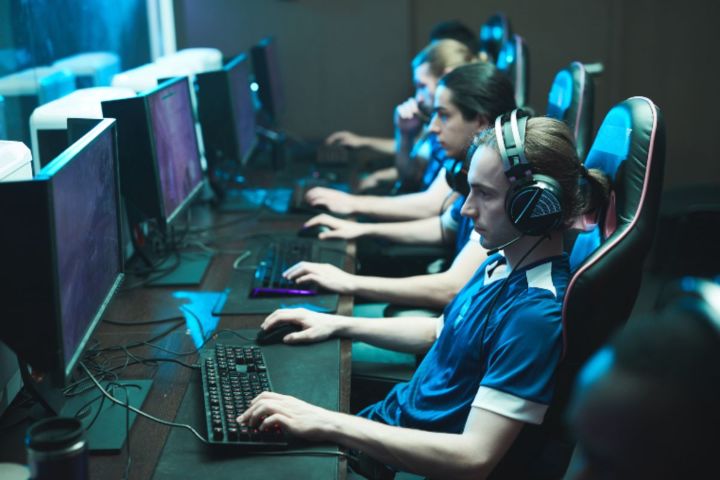 e-sport-infoliga-1-1 Šta je to E-SPORT i zašto treba da obratimo pažnju na njega