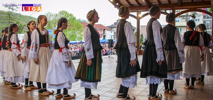 IL-Guca-Sabor Drugog maja u Guči ’’Sabor pesme i lepote Srbije u narodnoj nošnji’’