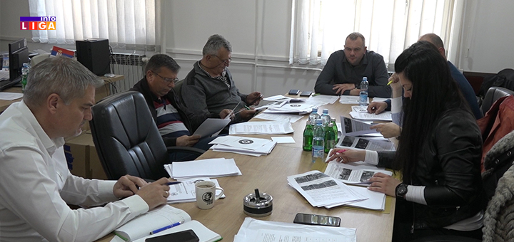 IL-Opstinsko-vece-naslovna- Mitrović: "Opština prihvatila razliku u cenama - počinje nasipanje i asfaltiranje puteva" (VIDEO)