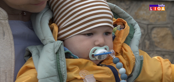 IL-Vaskrs-Luka- Vaskršnje jutro u ivanjičkoj crkvi (VIDEO)