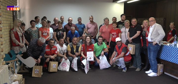 IL-Nagradjeni-DDK- Crveni krst Ivanjica dodelio priznanja višestrukim davaocima krvi (VIDEO)