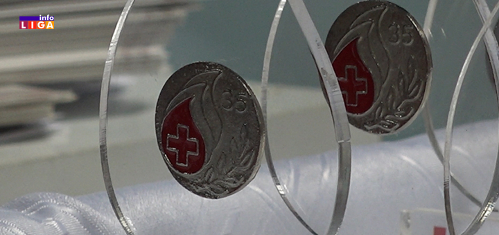 IL-krv-nagrada- Crveni krst Ivanjica dodelio priznanja višestrukim davaocima krvi (VIDEO)