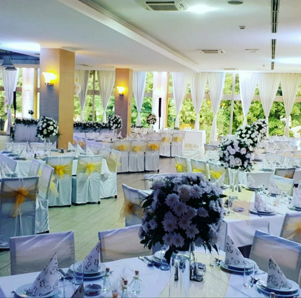 IMG-ace3e0ce8631cf1b785fa5bcadd37374-V-1024x1014 Proslavite godišnjicu mature, oživite najlepše uspomene i okupite staro društvo u Hotelu Park u Ivanjici