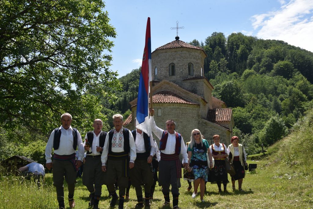 ART_1089-1024x683 Po šesti put Pridvorica na Svete Trojice domaćin izvornog pevanja (VIDEO)