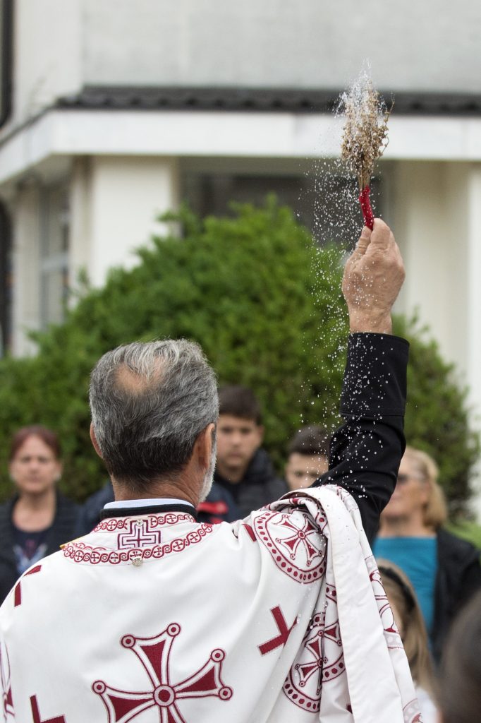 D4S_0311-copy-682x1024 Liturgijom i svečanom litijom obeležen praznik Svete Trojice u Ivanjici (VIDEO)