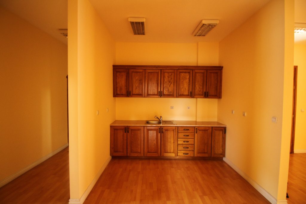 TOI_4554-1024x683 Izdaje se poslovni prostor u Ivanjici - Povoljno, na odličnoj lokaciji