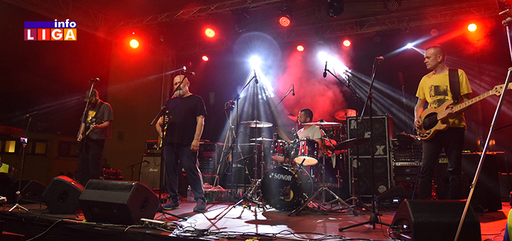 IL-Bjesovi- Lučani - Hladno pivo i Bjesovi "zapalili" publiku na sedmom Saboru rokenrola (VIDEO)