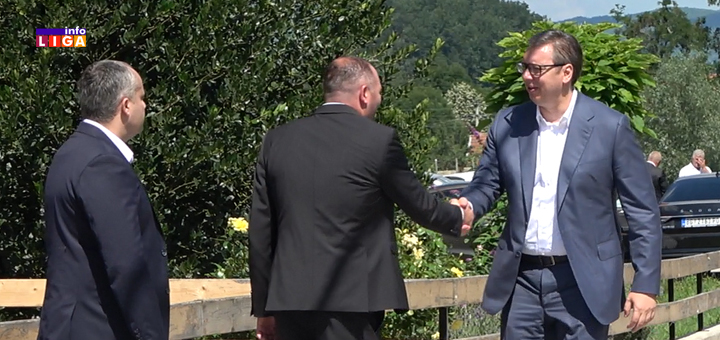 IL-vucic-mitrovic Uživo: Predsednik Srbije Aleksandar Vučić u poseti Ivanjici- Predsednik obećao milionske investicije opštini (VIDEO)