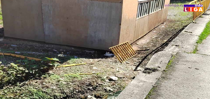 IL-Nesreca-Karanov-most-4 Teška saobraćajna nezgoda u Ivanjici: Mladić izvalio metalnu ogradu na Karanovom mostu