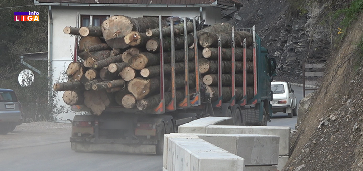 IL-kamioni-devici- Devićani sa radošću dočekali ASFALT pred kućom ALI kako ga sačuvati od PRETOVARENIH KAMIONA (VIDEO)