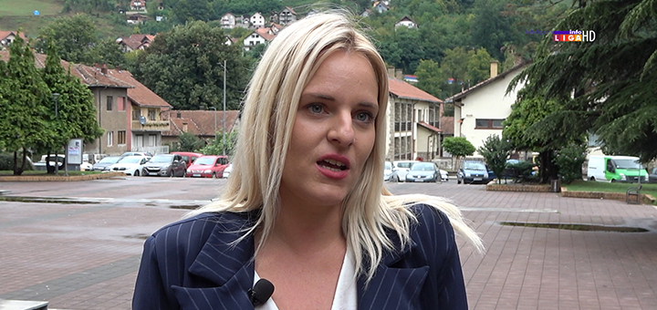 IL-unija-sidnikata-Aleksandra- Ivanjica: Borba prosvetara za bolje uslove rada i opstanak seoskih škola se nastavlja (VIDEO)