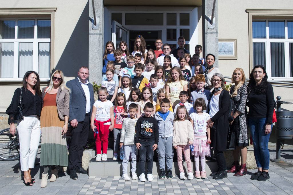 NEM_7213-copy-1024x682 Predsednik opštine Ivanjica ugostio najmlađe sugrađane (VIDEO)