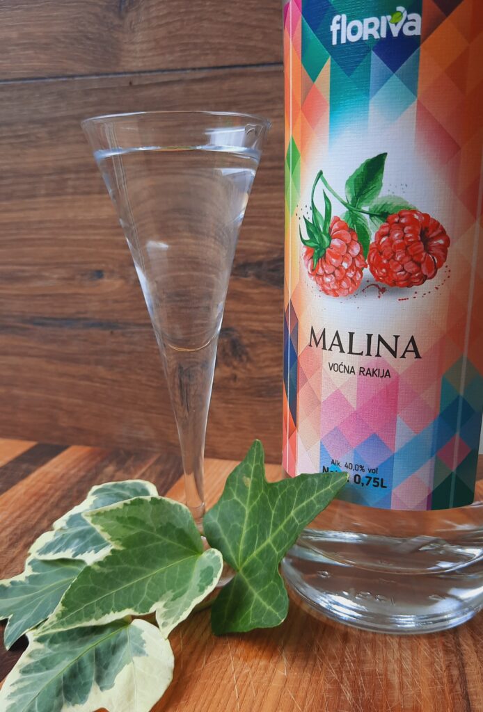 20210705_131945-694x1024 Novogodišnja akcija preduzeća "Floriva" iz Ivanjice