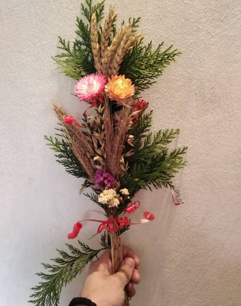 IL-Ivanj-Stisovic-4-806x1024 Hobi prerastao u biznis- Ivanovi badnjaci hit na beogradskim pijacama (VIDEO)