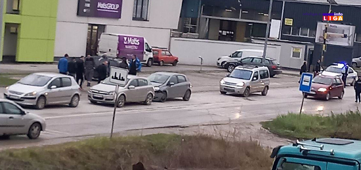 IL-lancani-sudar-Senjak- Lančani sudar u naselju Senjak kod Ivanjice (VIDEO)