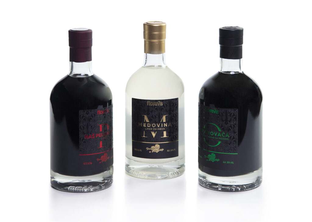 Liker-Orahovaca-Medovina-Pelinkovac-1024x731 Novogodišnja akcija preduzeća "Floriva" iz Ivanjice