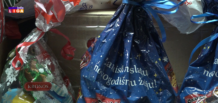 il-paketic1 U Ivanjici započeta tradicionalna akcija "Jedan paketić- mnogo ljubavi" (VIDEO)
