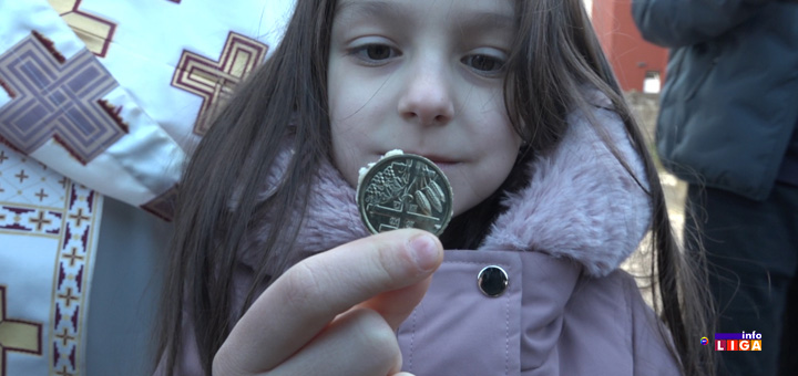 IL-duakt-iz-crkve Ivanjica: Dukati iz česnice obradovali najmlađe (VIDEO)