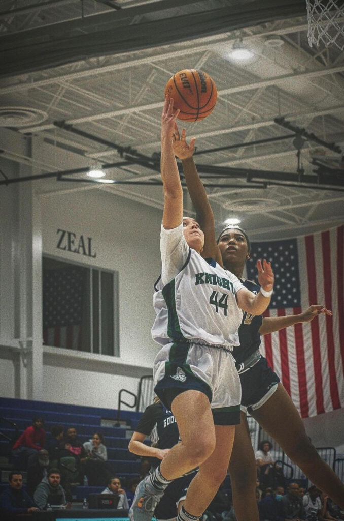 4tj-678x1024 Ivanjičanka izabrana u deset najboljih igračica programa Elevate Elite Basketaball (VIDEO)