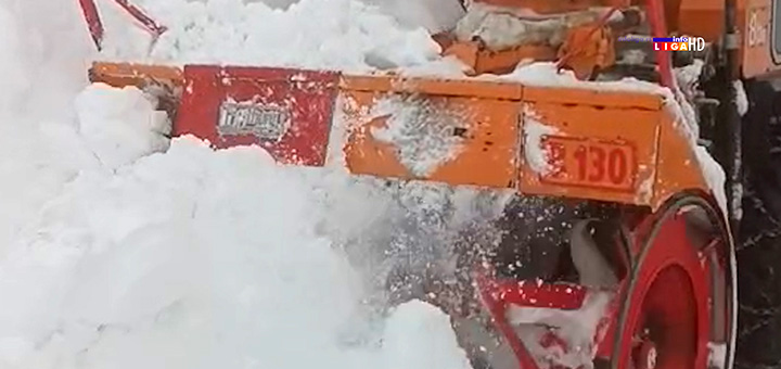 IL-Sneg-na-Goliji-u-aprilu-ciscenje U Srbiji proleće - na Goliji metarski sneg (VIDEO)