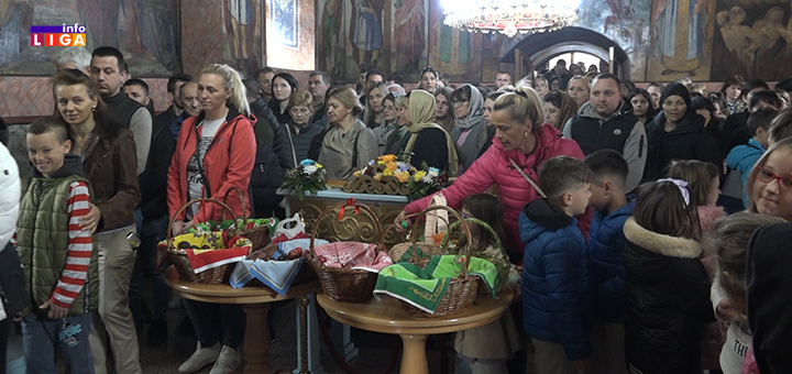 IL-Vaskrs-Ivanjica-crkva-txt- Hristos Vaskrse! Vaskršnja liturgija u ivanjičkoj crkvi (VIDEO)