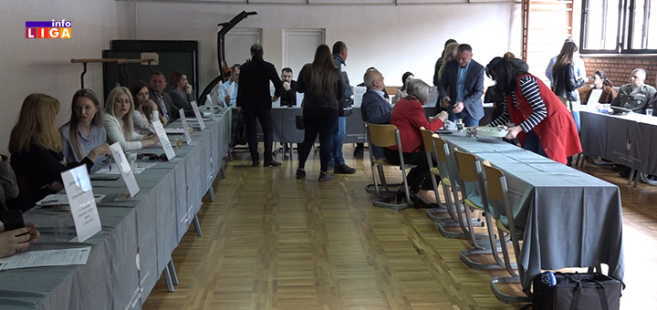 il-sajam-zaposljavanja-1 Uspešno realizovan Sajam zapošljavanja u Ivanjici (VIDEO)