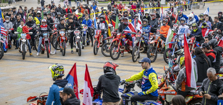 Il-zlatibor-moto-skup Defileom najboljih svetskih motociklista otvoren Svetski šampionat u hard enduru