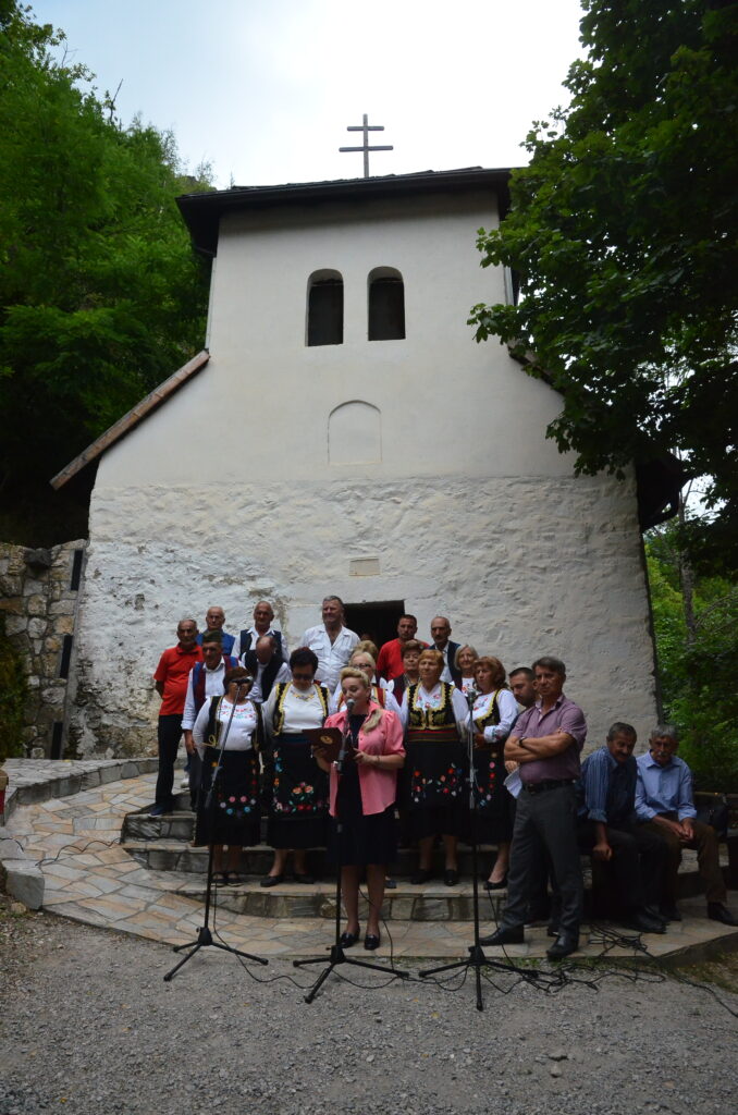 ART_5508-678x1024 Obeležena slava manastira u Kovilju