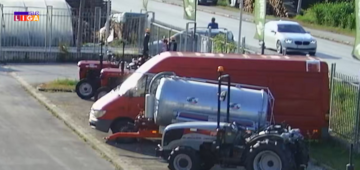 IL-auto-senjak-udes- Hit scena iz saobraćaja - Auto bez vozača jezdio Senjakom (VIDEO)