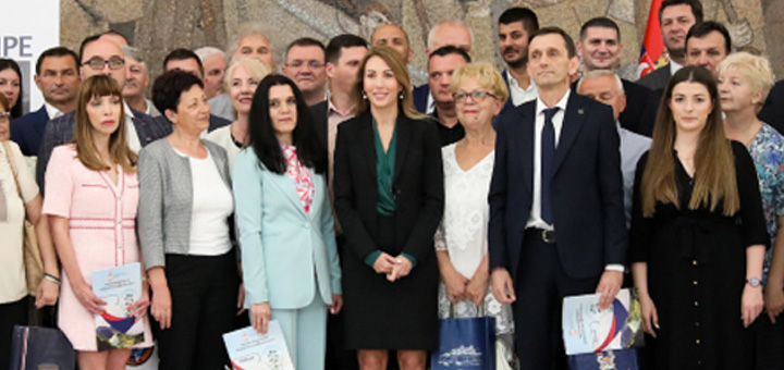 IL-ugovori-energetska-efikasnost- Ivanjica obezbedila 10 miliona dinara za energetsku efikasnost (VIDEO)