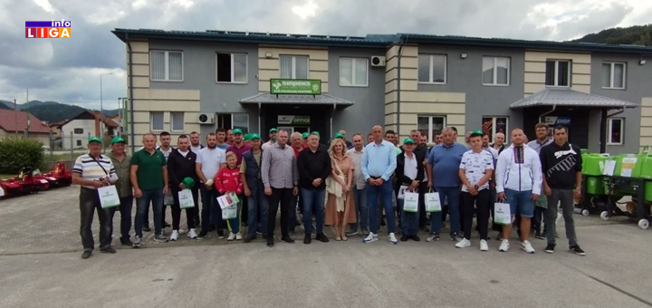 IL-Donacije-grupna- Donacija Ministarstva poljoprivrede: Poljoprivredna mehanizacija kao deo pomoći malinarima (VIDEO)