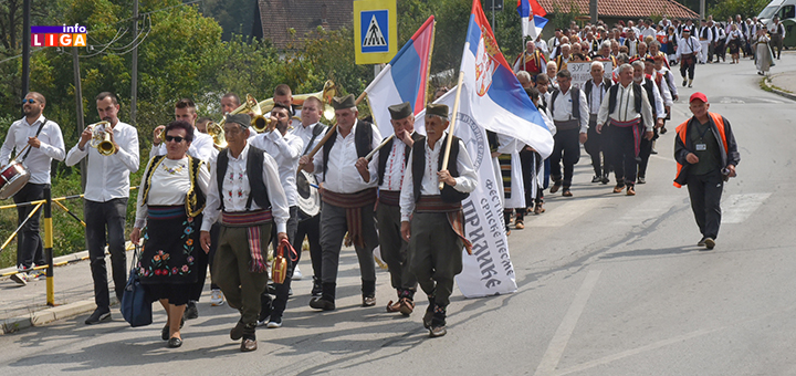 IL-Parada-Prilike- Dvadeseti festival srpske izvorne pesme u Prilikama okupio preko 70 pevačkih grupa (VIDEO)