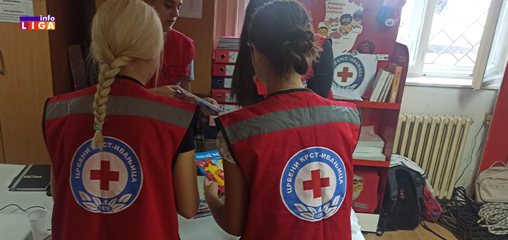 il-crveni-krst1 Obezbeđen školski pribor i garderoba za decu iz socijalno ugroženih porodica