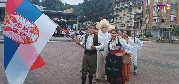 il-dan-zastave1 U znaku srpske tradicije Ivanjičani obeležili Dan srpskog jedinstva, slobode i nacionalne zastave (VIDEO)